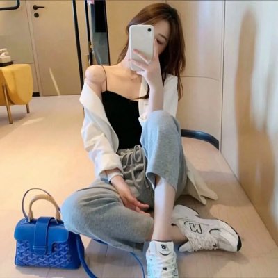 夜晚某处